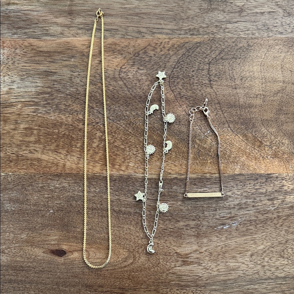 Elegant Gold Tone Necklace and bracelets Set of 3